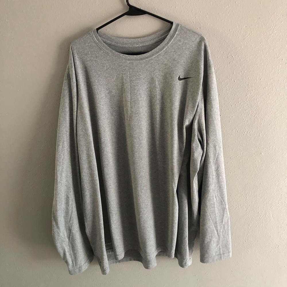 Nike Men's Heather Gray Long Sleeve Tee